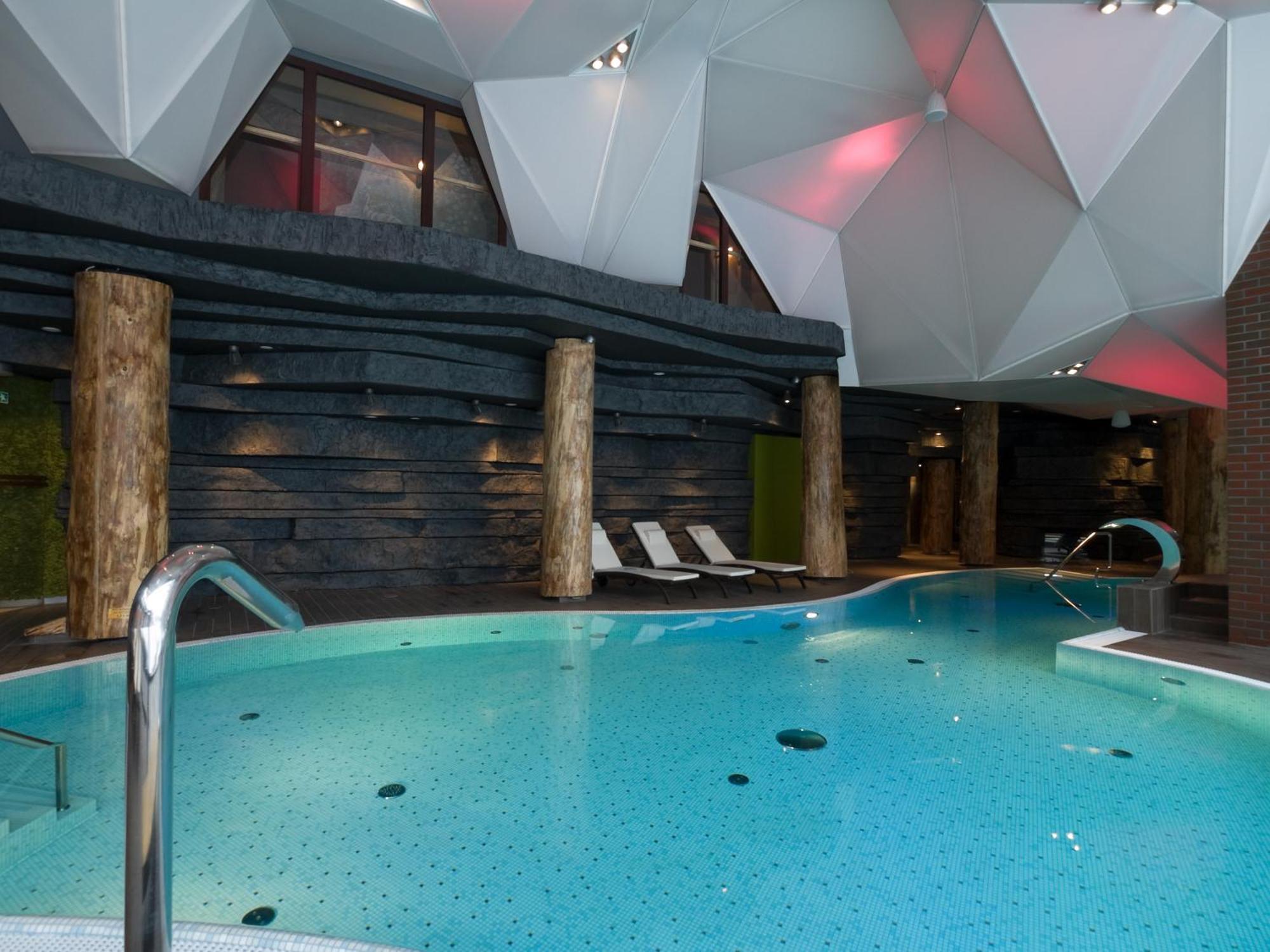 Hotel Zubrowka Spa & Wellness Беловеж Экстерьер фото