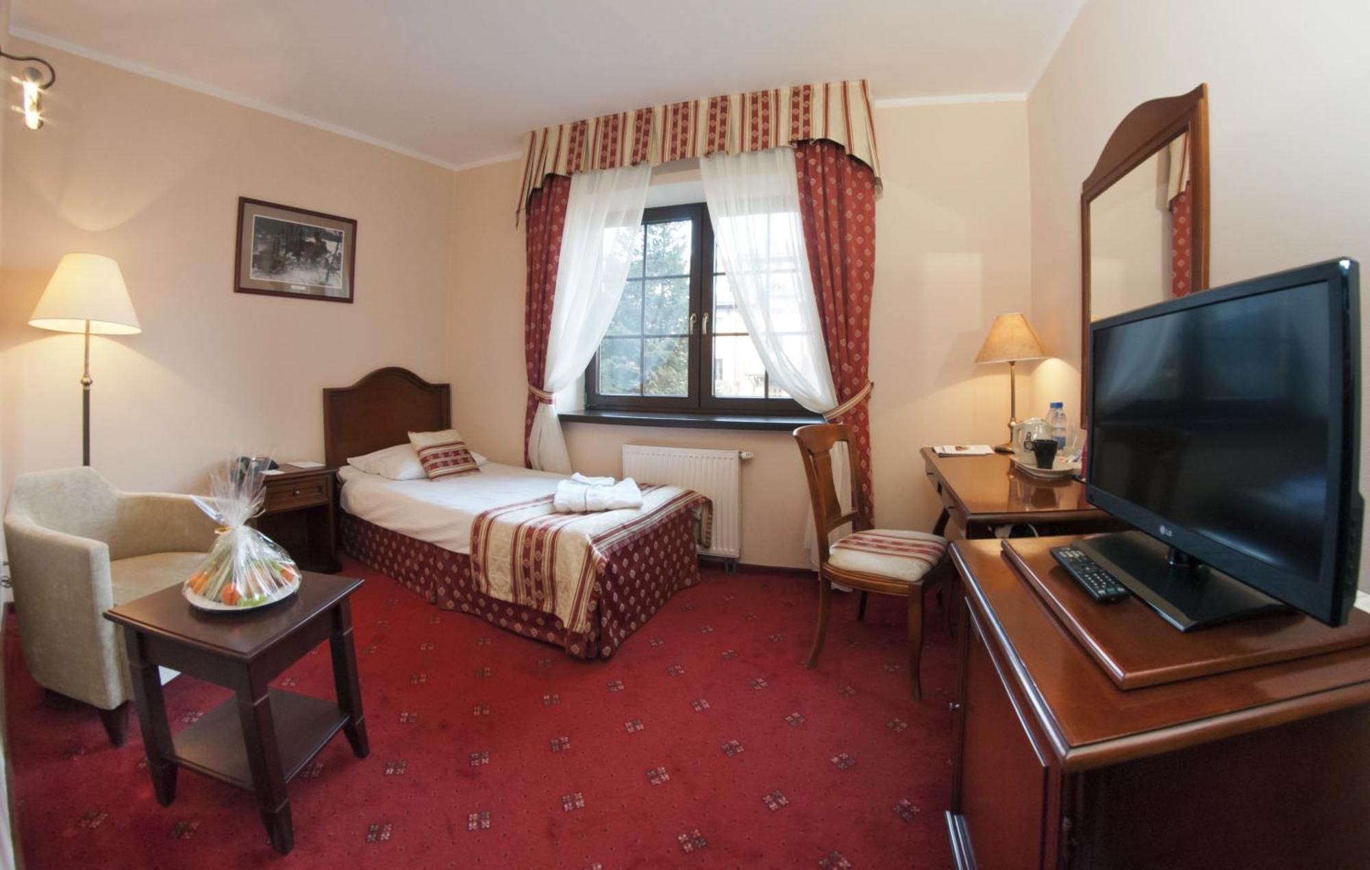 Hotel Zubrowka Spa & Wellness Беловеж Номер фото