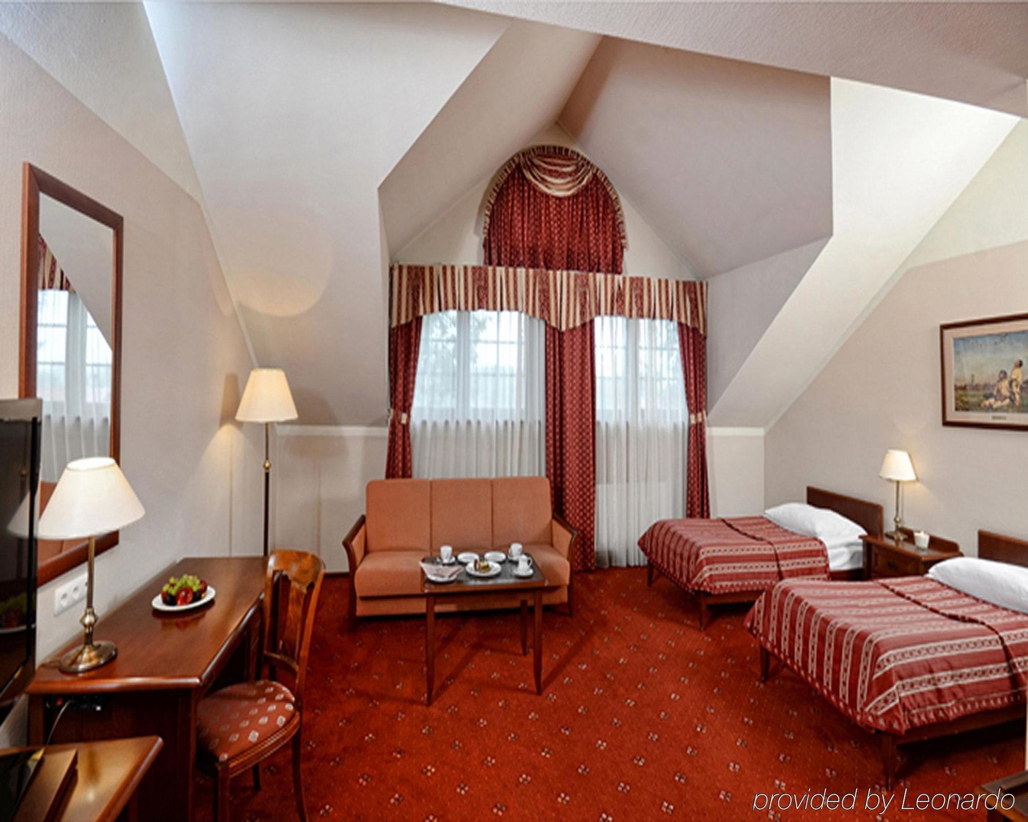 Hotel Zubrowka Spa & Wellness Беловеж Экстерьер фото